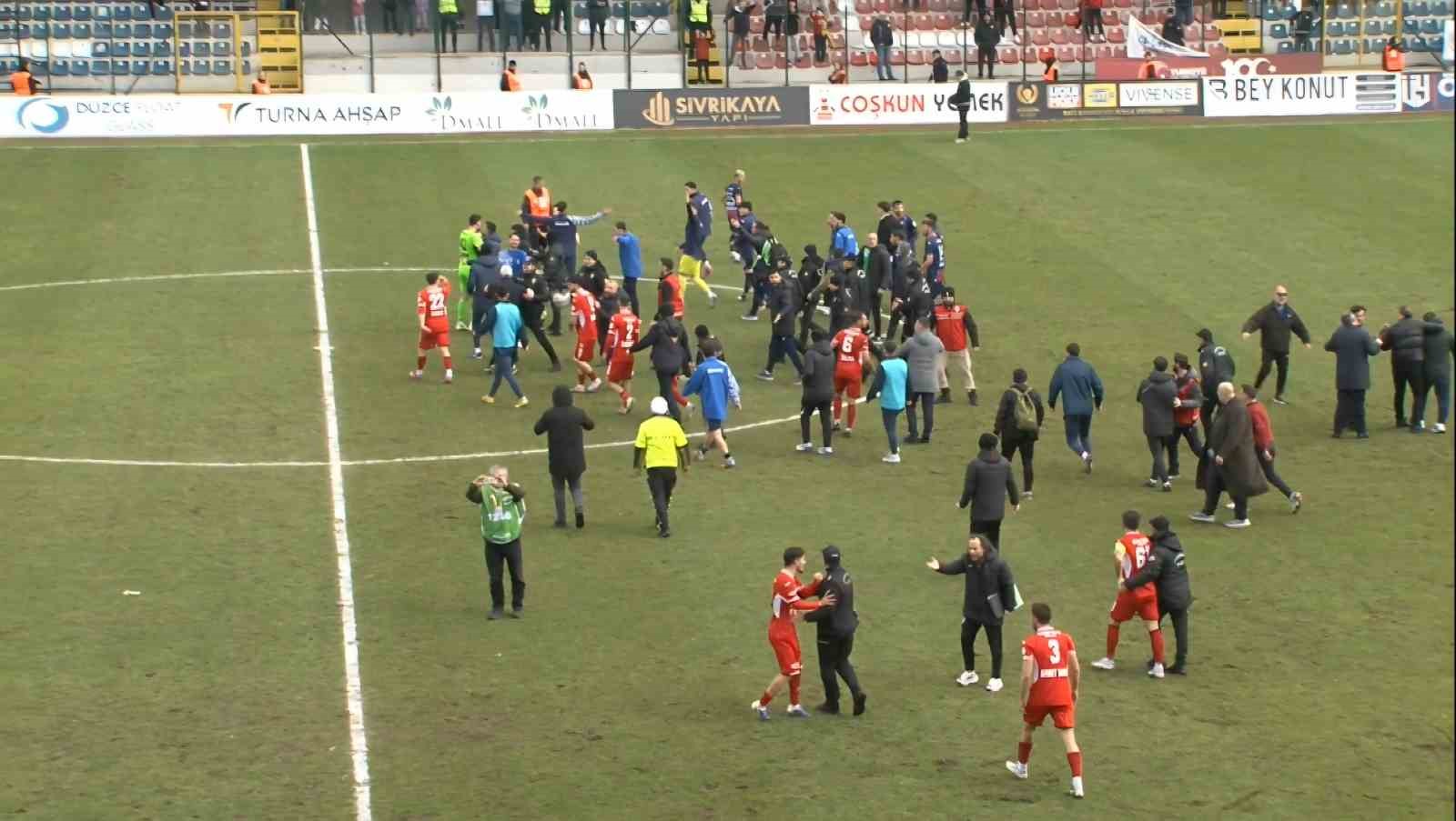 duzcespor sebat genclikspor maci sonrasi saha karisti 5 BCp58VY6