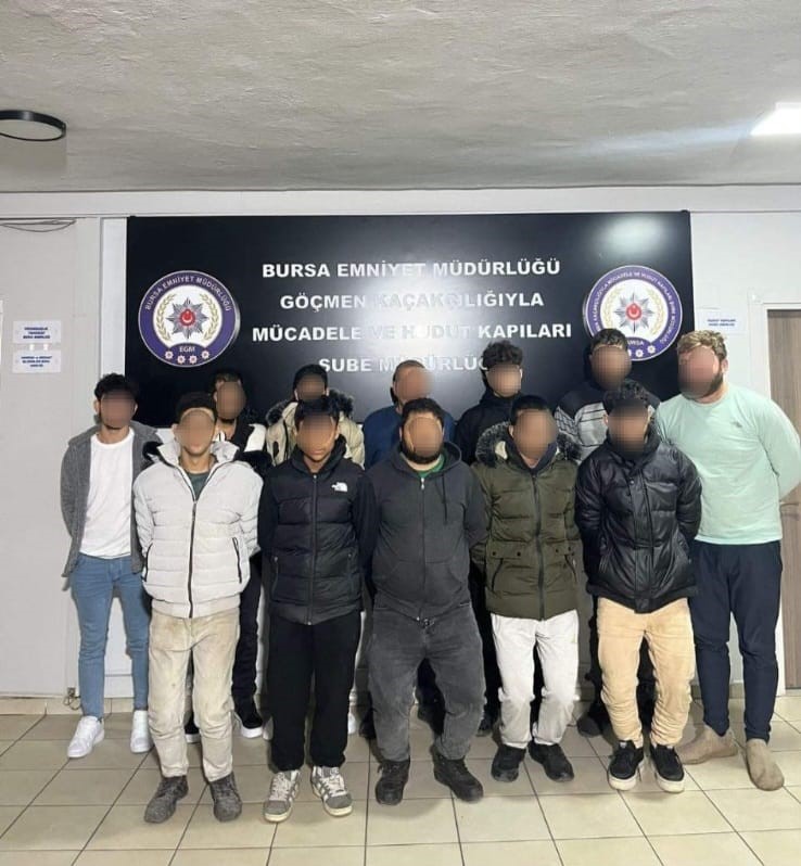 duzensiz gocmenlere safak operasyonu 0 JZW5Kkv1