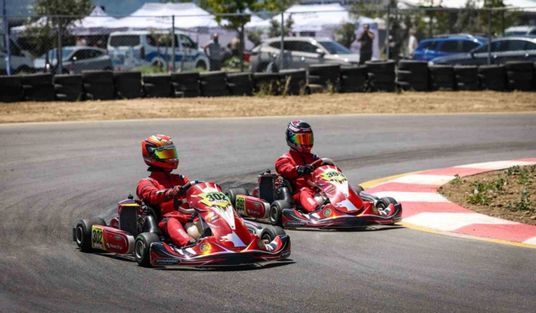 dynamic-racing-team-turkiye-karting-sampiyonasinin-3uncu-ayaginda-tum-kategorilerde-podyuma-cikti-rlgGqls6.jpg