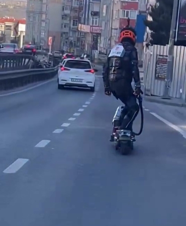 e5de-sira-disi-scooter-yolculugu-4kcdHqYI.jpg