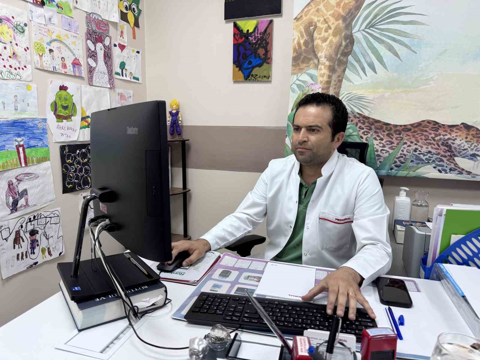 ebeveynlerin sevinc fotograflari bebeklerde hasara donusebilir 0 7EKU1ODI