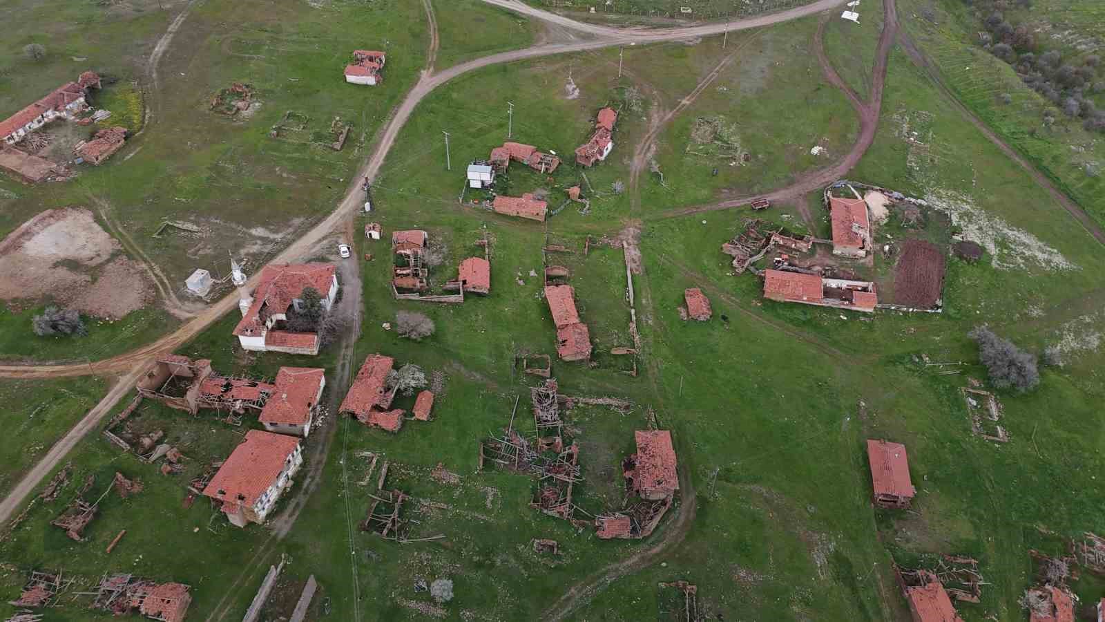 Ecdada ait 143 yıllık cami restorasyon bekliyor 9 ecdada ait 143 yillik cami restorasyon bekliyor 5 5bmvfQyV