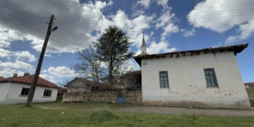 ecdada-ait-143-yillik-cami-restorasyon-bekliyor-7B3YH7Au.jpg