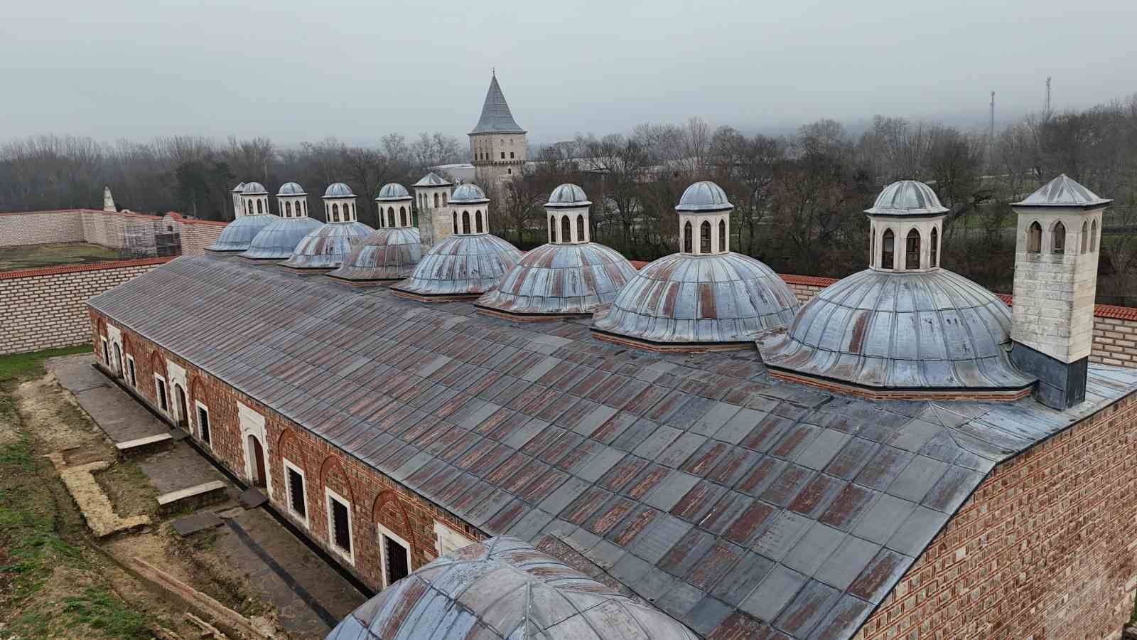 ecdat mirasi edirne sarayinda calismalarin yarisi tamamlandi 5