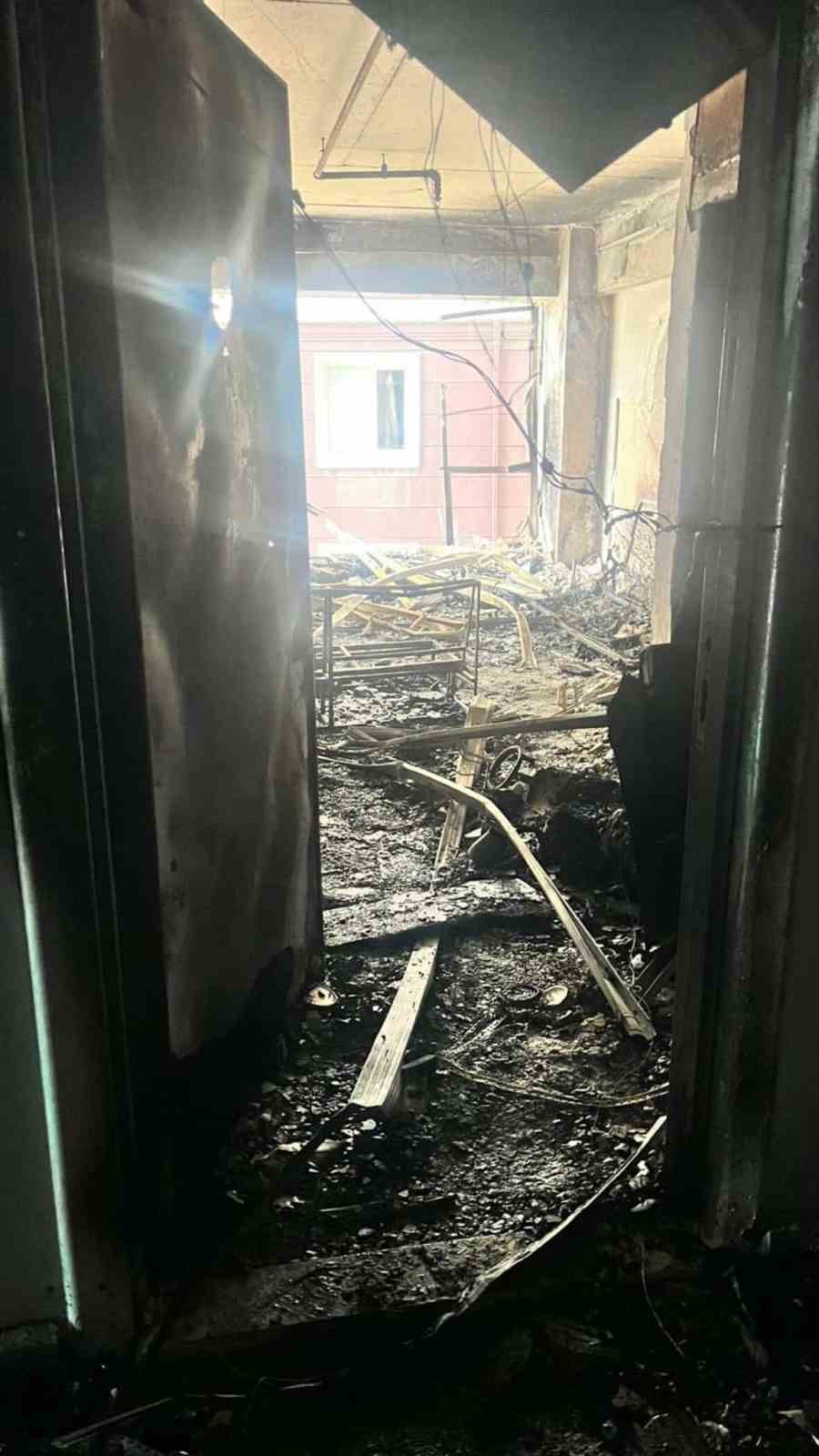 ece guneyin evi sevgilisi tarafindan atese verildi 0 7qiw8CI8