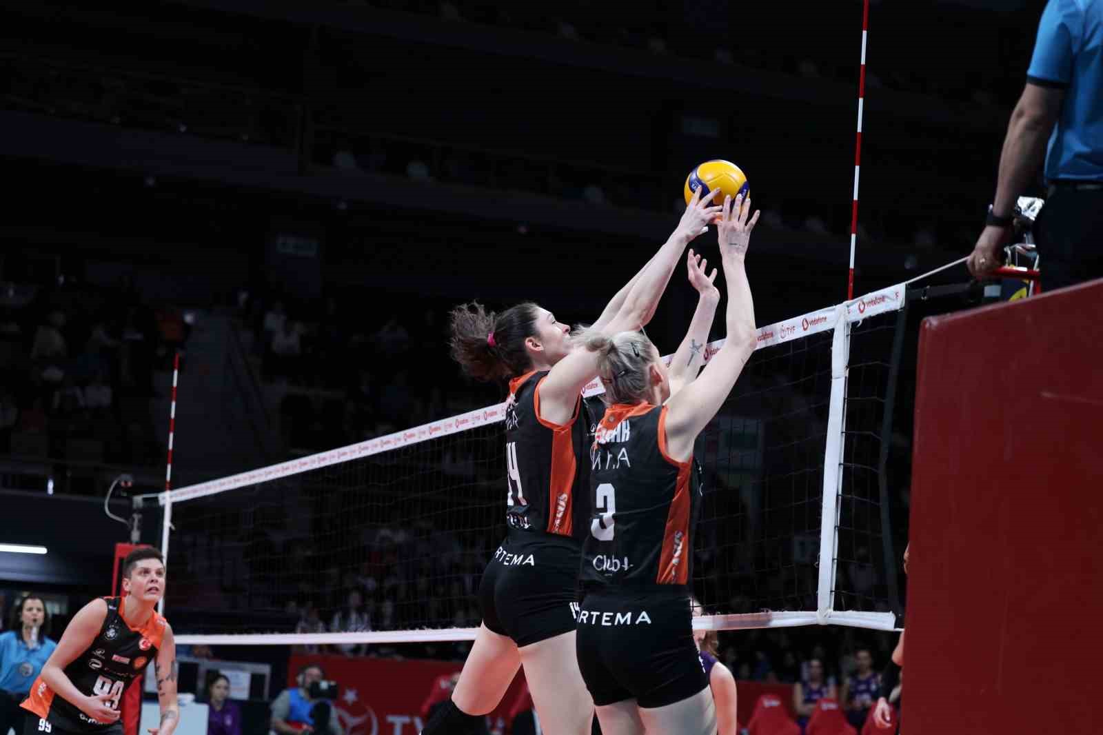 eczacibasi dynavit ankaradan 1 puanla dondu 2 TkE9eNsR