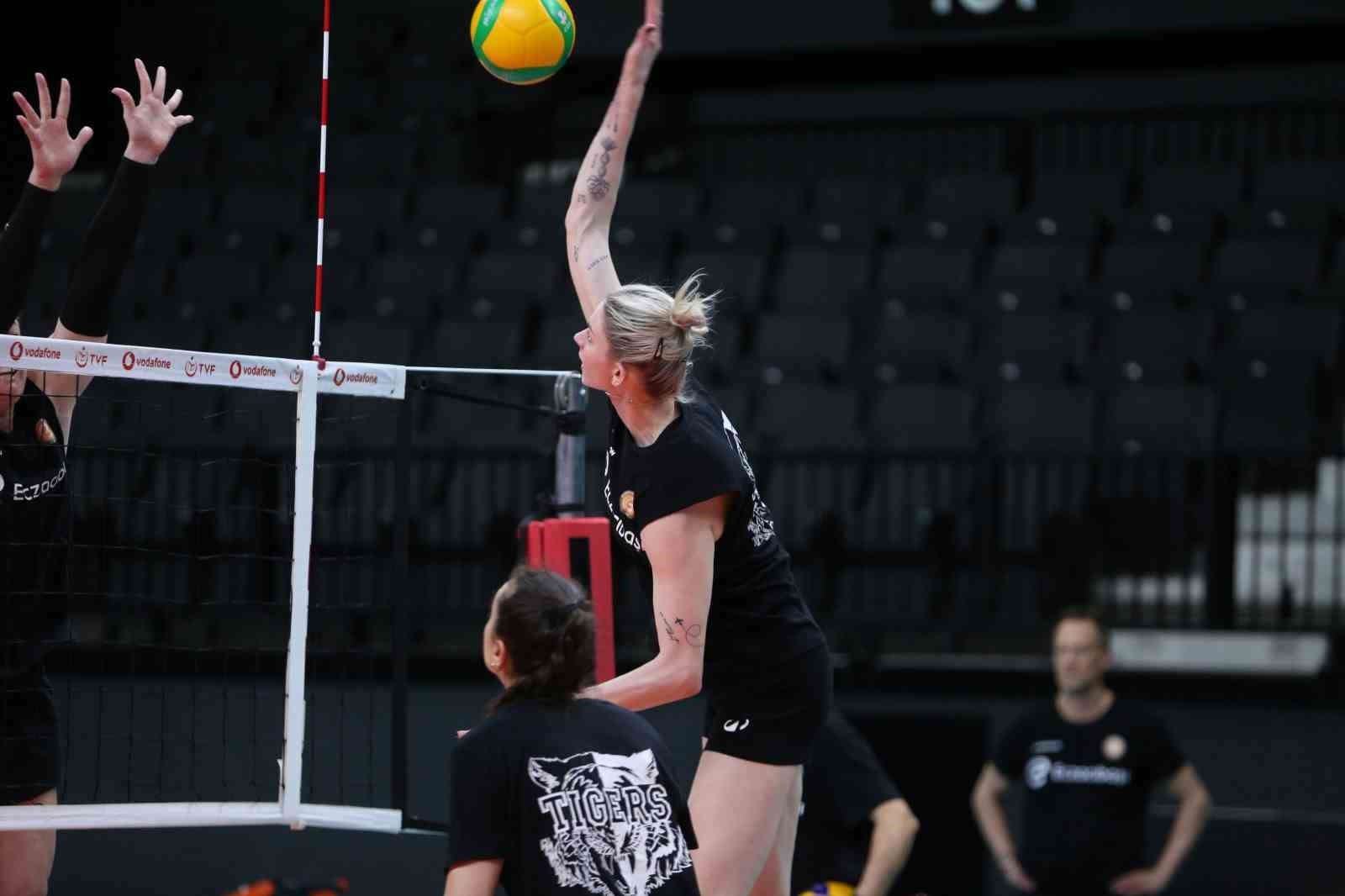 eczacibasi dynavit besiktas karsisinda 0 ckuqguiJ