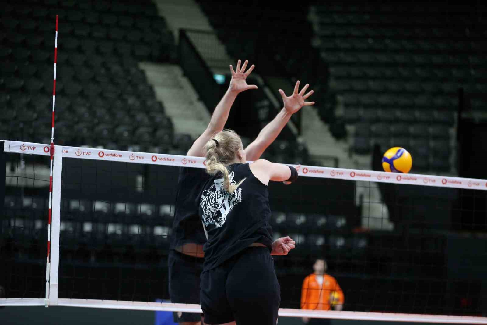 eczacibasi dynavit besiktas karsisinda 2 ZZgOelyU