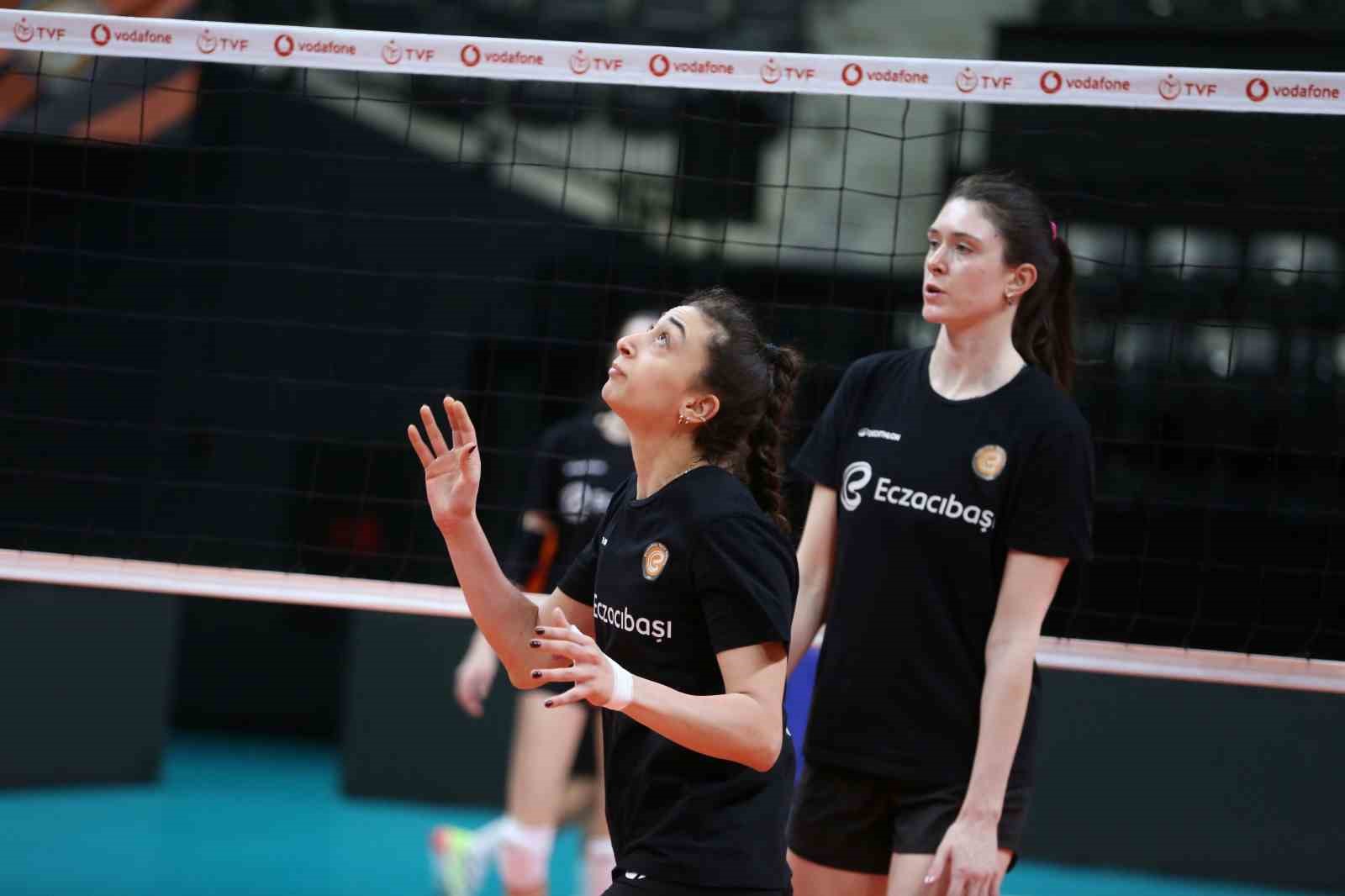 eczacibasi dynavit besiktas karsisinda 3 squnIysG