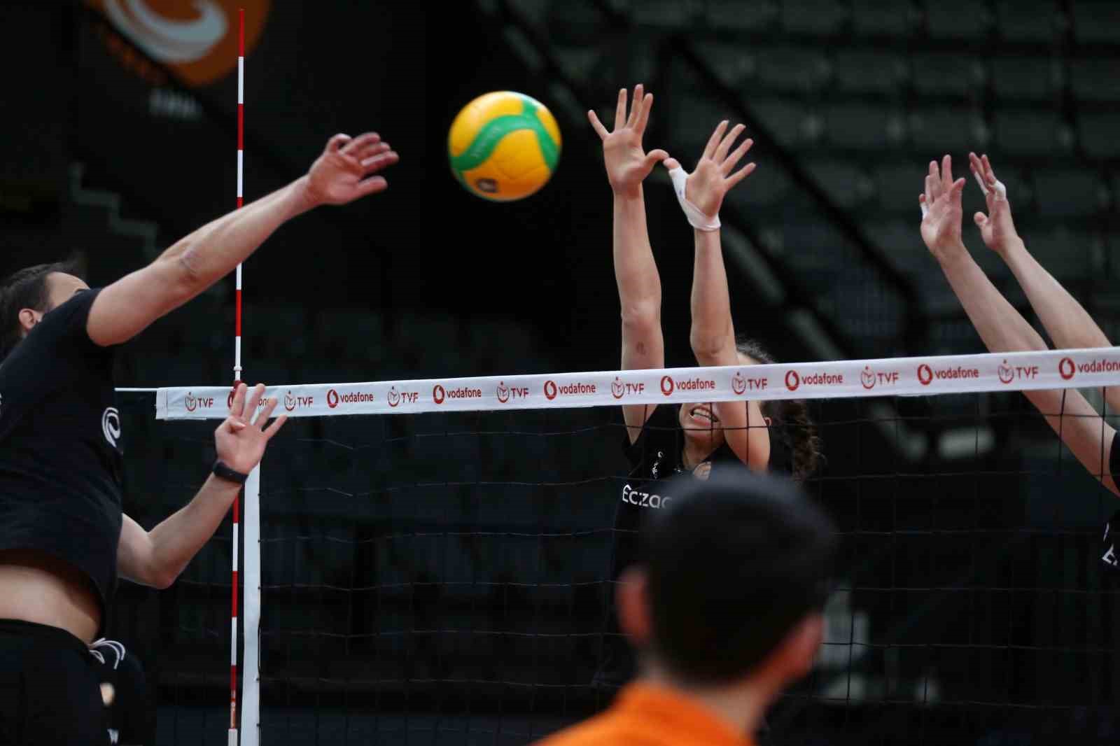 eczacibasi dynavit besiktas karsisinda 4 cuQWNBGi