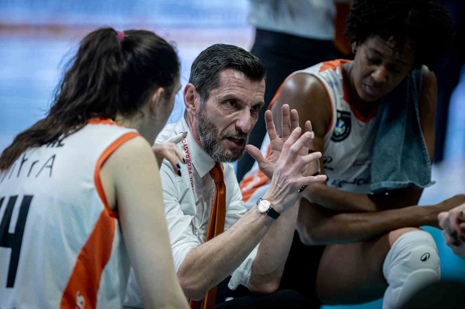 eczacibasi dynavit dortlu final icin sahada 2 erLjLFN7