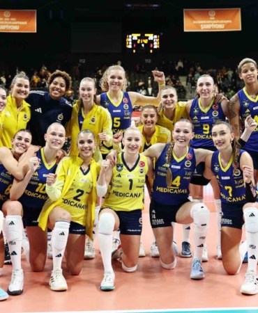 eczacibasi-dynavit-evinde-fenerbahceye-maglup-oldu-fyvUh44c.jpg