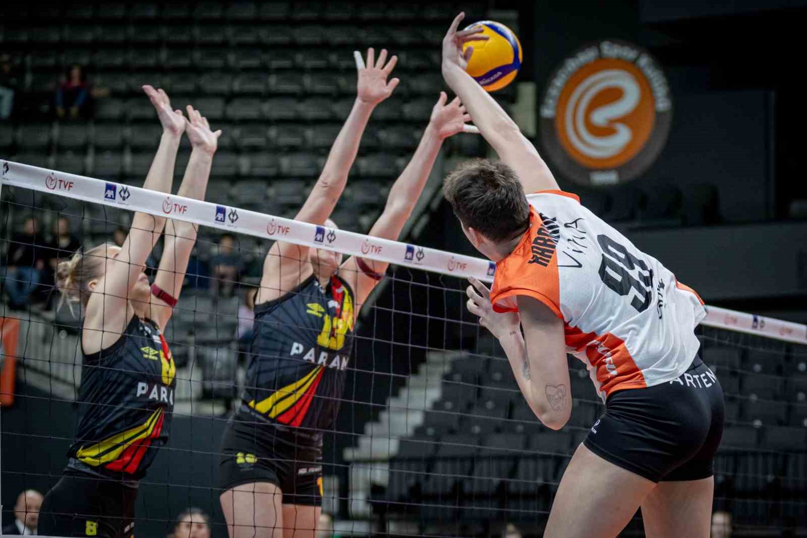 eczacibasi dynavit kupa volleyde yari finalde 1 kWy37wOy