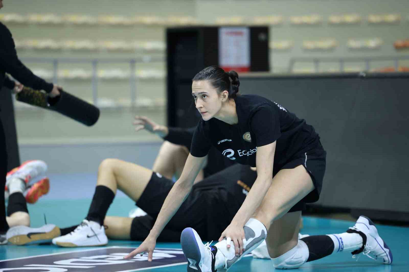 eczacibasi dynavit nilufer belediyespor hazirliklarini tamamladi 1 r5mkB3lv