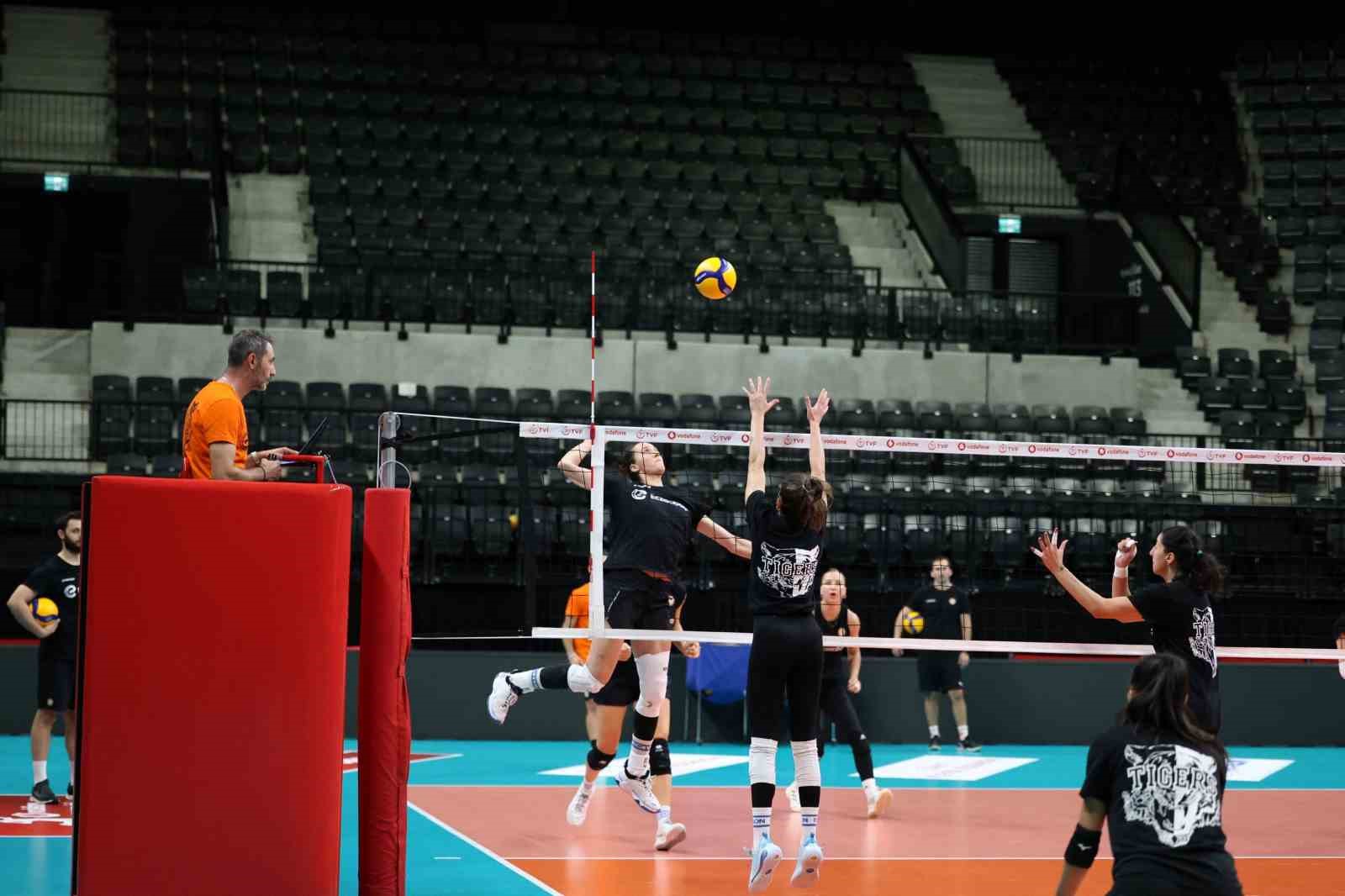 eczacibasi dynavit sezonun ilk derbisine cikacak 0 stcKBDQv