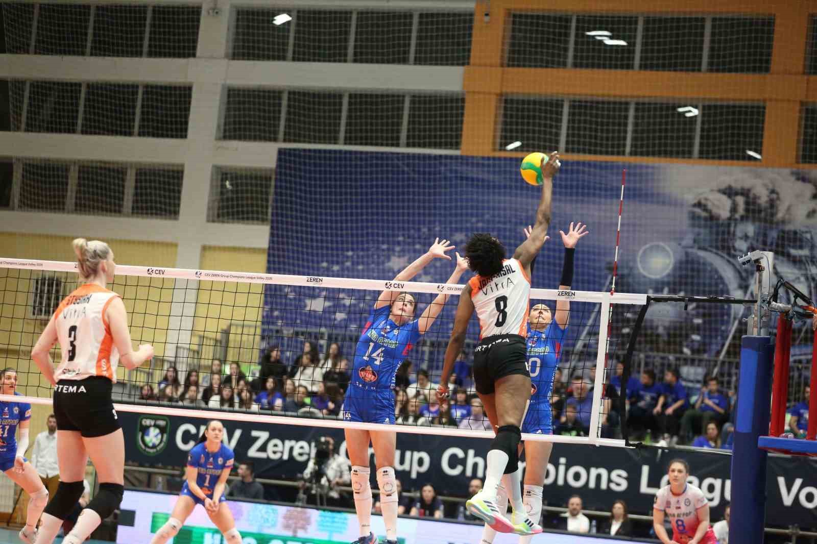 eczacibasi dynavit sirbistandan 3 puanla dondu 3 pNc6U6bw