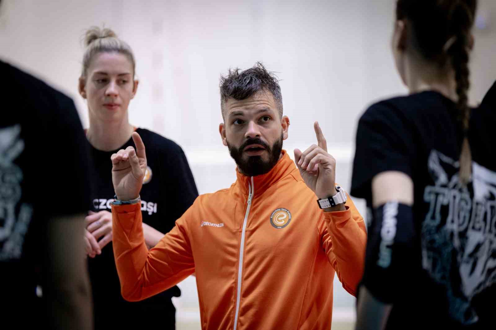 eczacibasi dynavitin rakibi bahcelievler belediyespor 1 yw2CUHNt