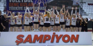 eczacibasi-genc-kiz-takimi-turkiye-sampiyonu-oldu-zLejM8CC.jpg