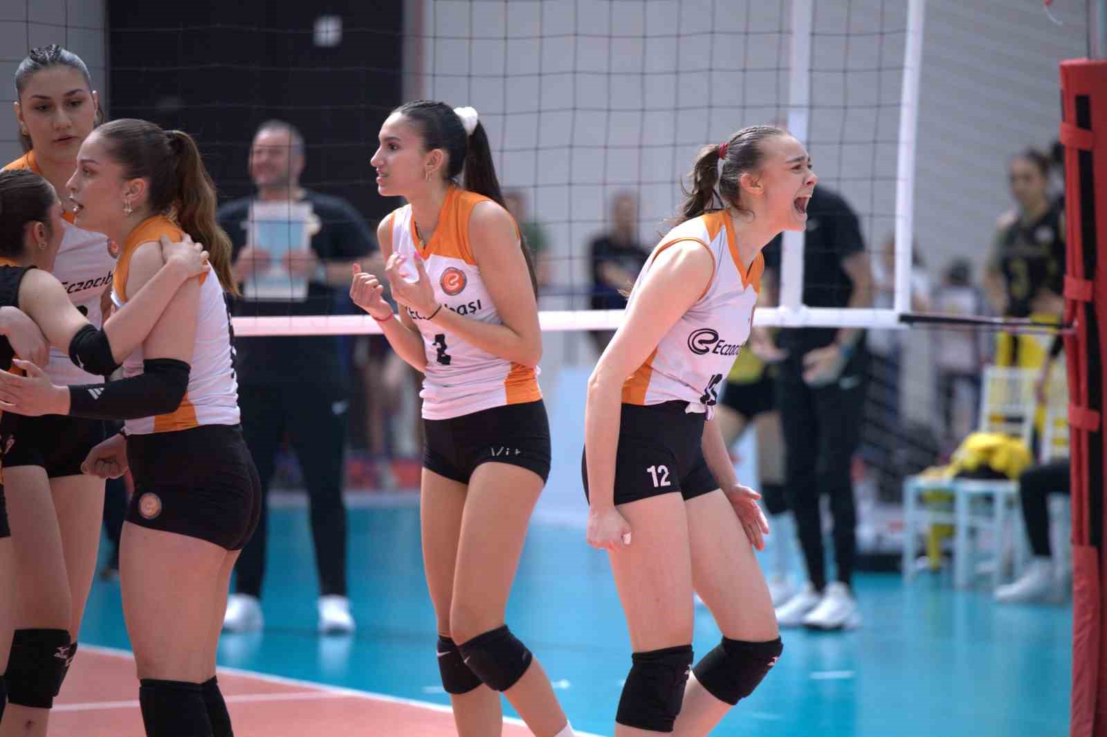 Eczacıbaşı Yıldız Kız Takımı namağlup üst üste 3. kez Türkiye şampiyonu 7 eczacibasi yildiz kiz takimi namaglup ust uste 3 kez turkiye sampiyonu 3 Eegq4A2V