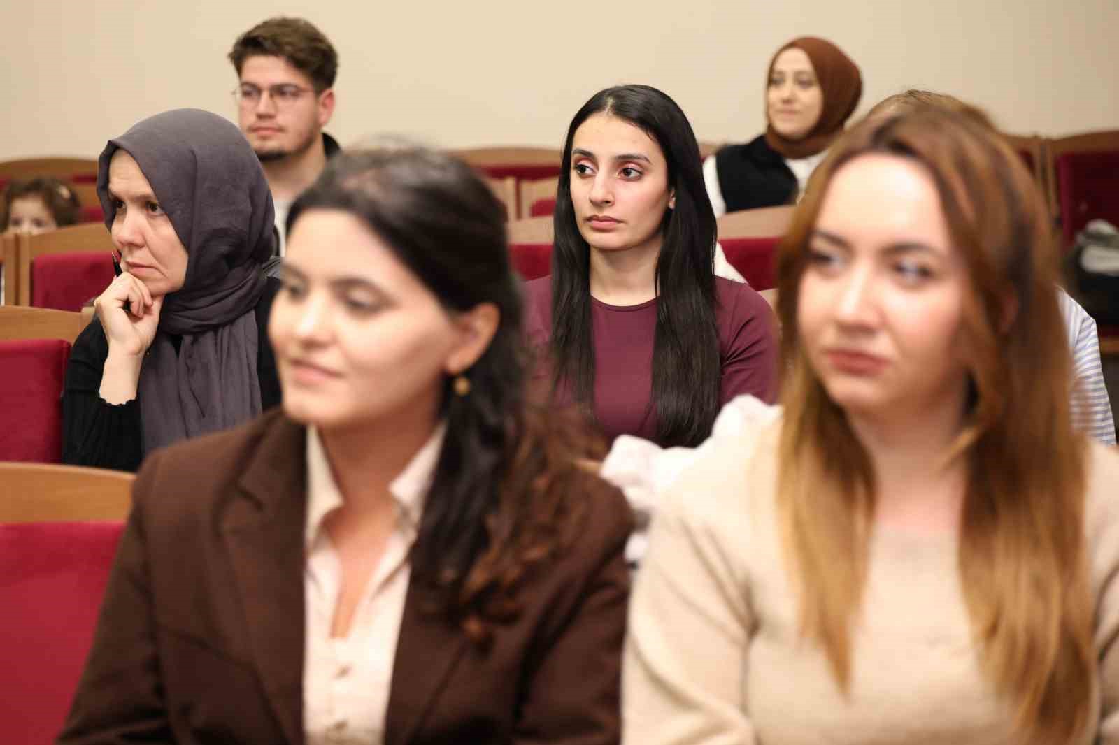 edebiyatin kalbi osmangazide atiyor 2 s5YQebUX