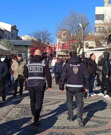 edirne-polisi-islek-noktalarda-guvenligi-arttirdi-b8gmee4R.jpg