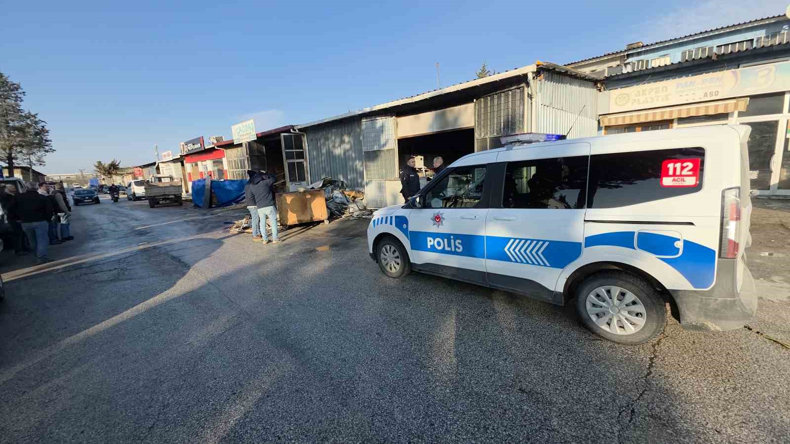 Edirne Sanayi Sitesi’ndeki korkutan yangındaki hasarın boyutu gün ağarınca ortaya çıktı 4 edirne sanayi sitesindeki korkutan yangindaki hasarin boyutu gun agarinca ortaya cikti 0 qKEl6YLV
