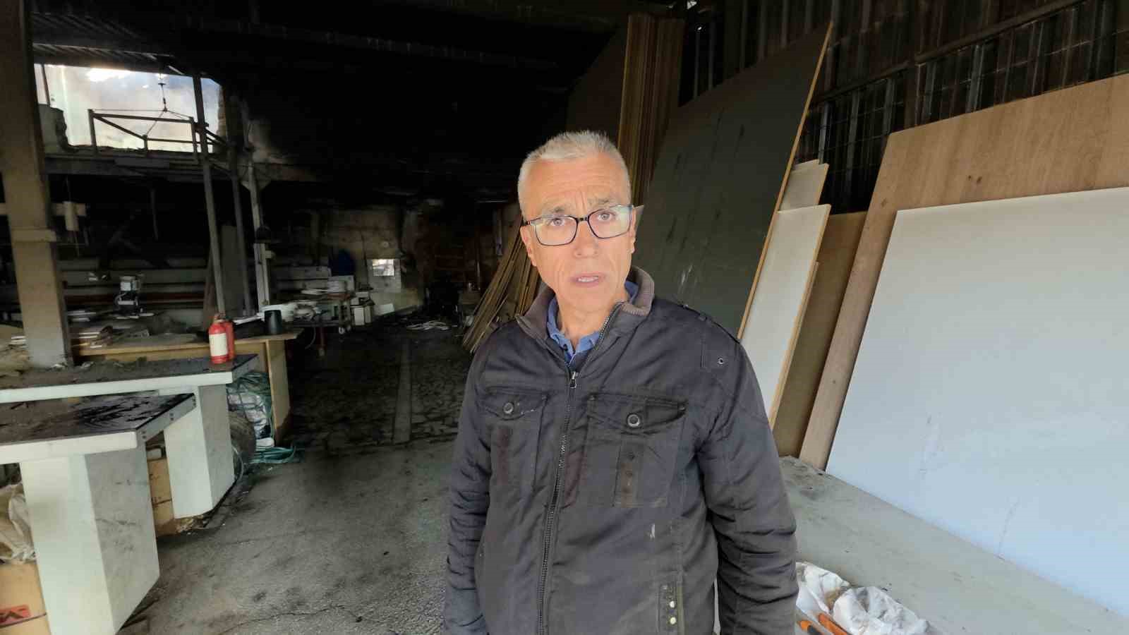 Edirne Sanayi Sitesi’ndeki korkutan yangındaki hasarın boyutu gün ağarınca ortaya çıktı 7 edirne sanayi sitesindeki korkutan yangindaki hasarin boyutu gun agarinca ortaya cikti 3 tqIZCLMK
