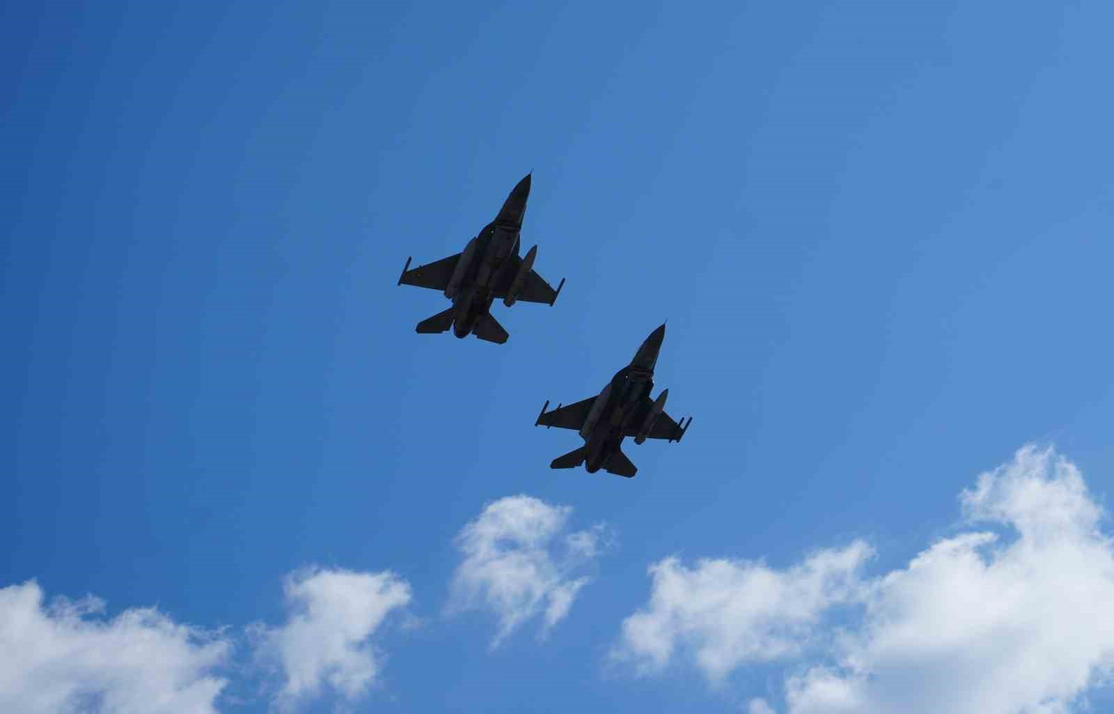 edirne semalarinda f 16 ve akincidan prova ucusu 3 SkMrtG2L