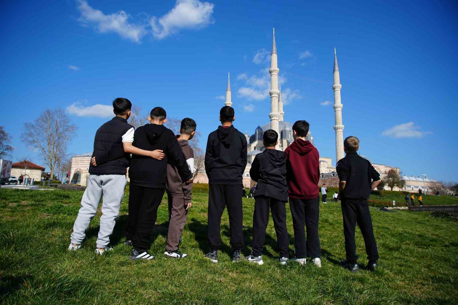 edirne semalarinda f 16 ve akincidan prova ucusu 8 UF1sKVSD