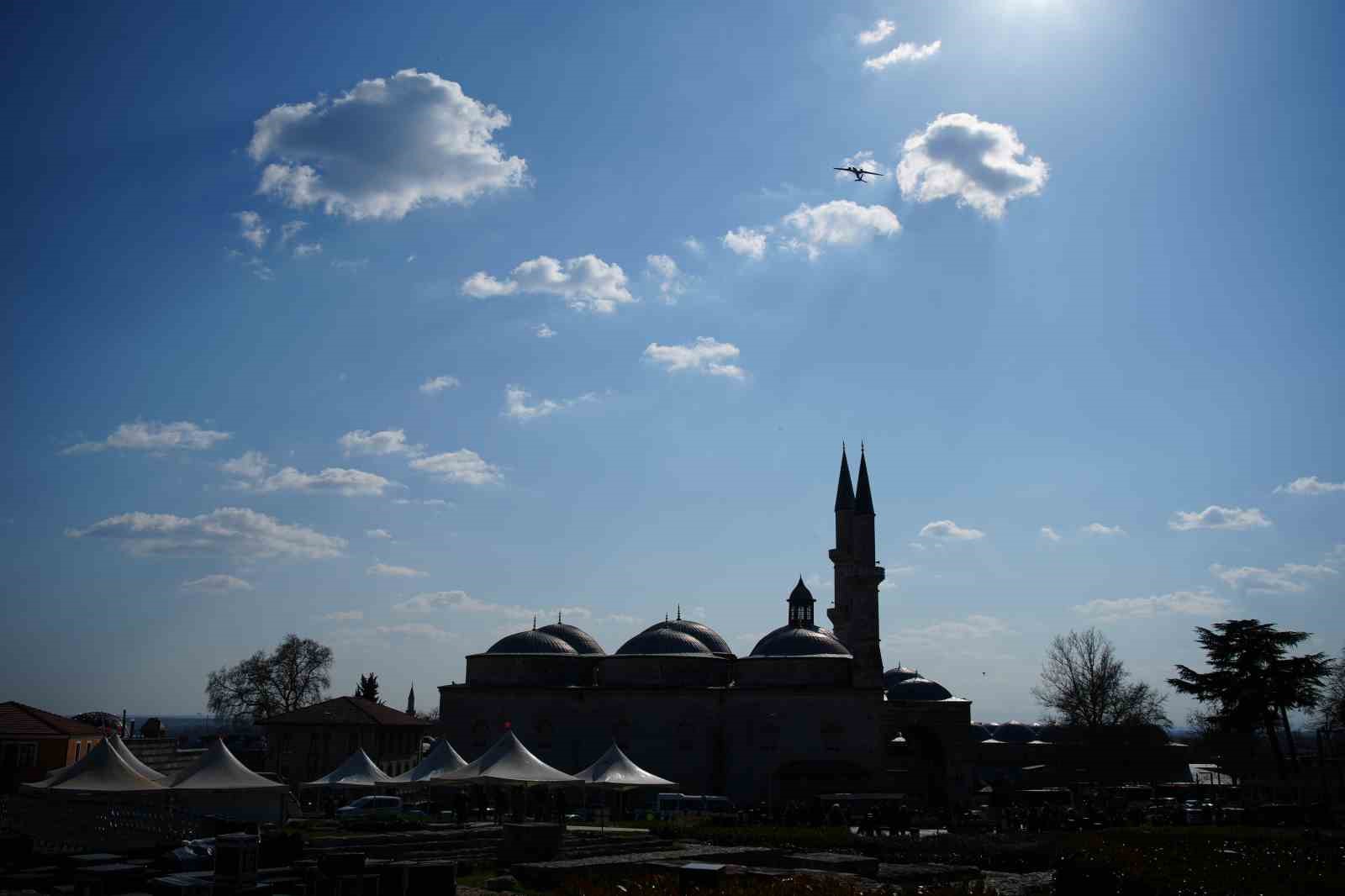 edirne semalarinda f 16 ve akincidan prova ucusu 9 WhcBZbnr