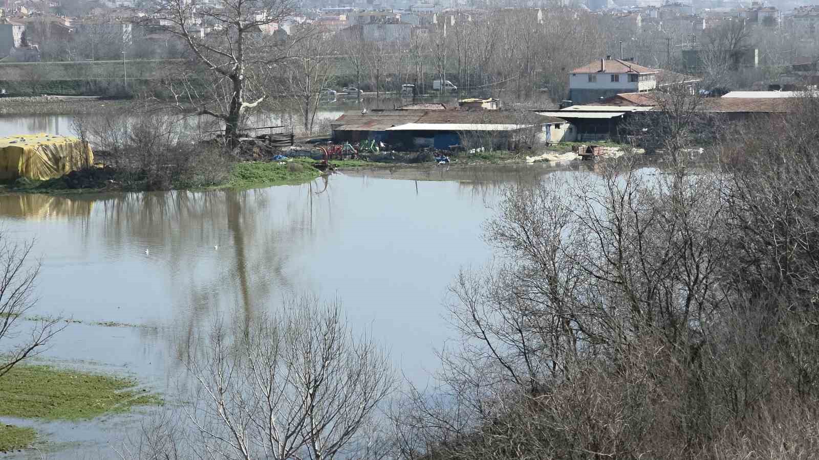 edirne yildirim mahallesinde hayvan ciftlikleri su altinda 1 X2netbkp