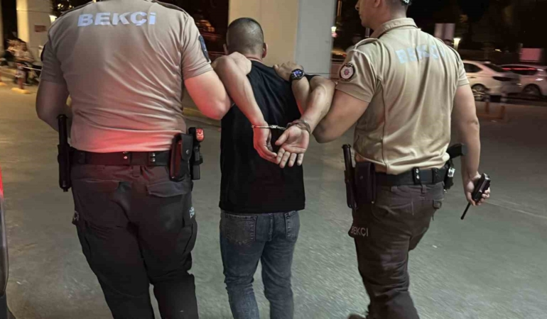 edirnede-24-duzensiz-gocmen-ile-gocmen-kacakciligi-suphelisi-yakalandi-4ruMQdSP.jpg