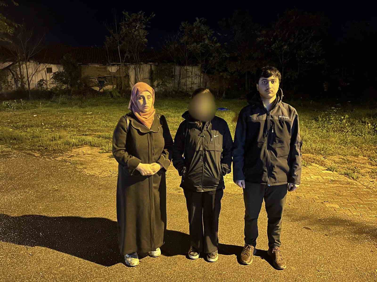 edirnede 29 duzensiz gocmen yakalandi 3 KghLcNIs