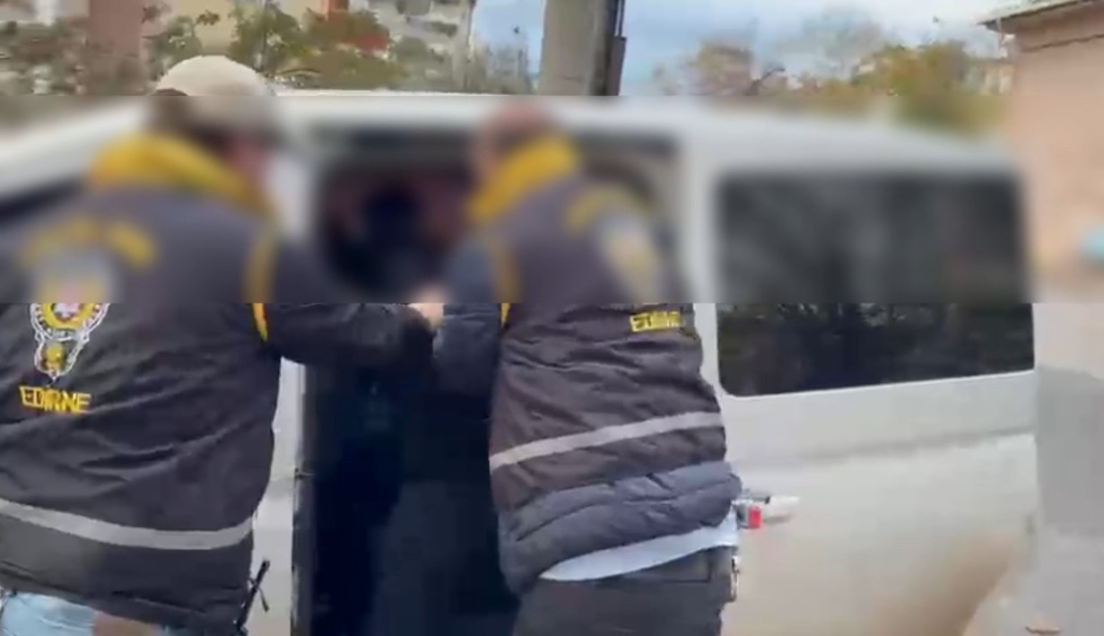 edirnede 41 yil kesinlesmis hapis cezasi bulunan firari operasyonla yakalandi 0 iBUfQiDX