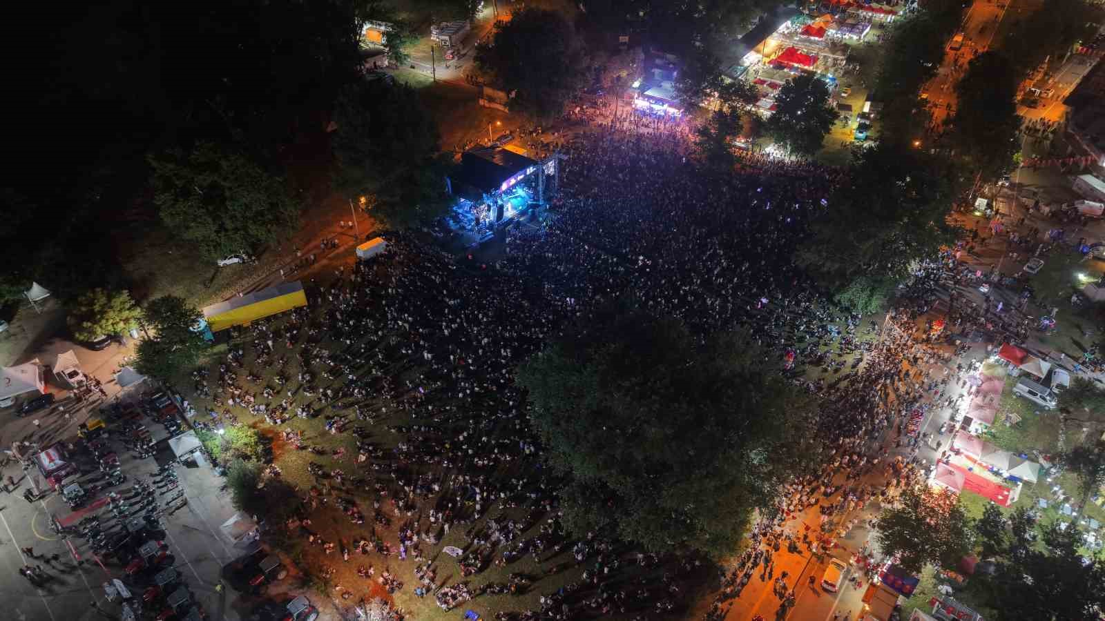 edirnede 665inci tarihi kirkpinar yagli gures festivalinde melek mosso sahne aldi 4 S1Ntjacv