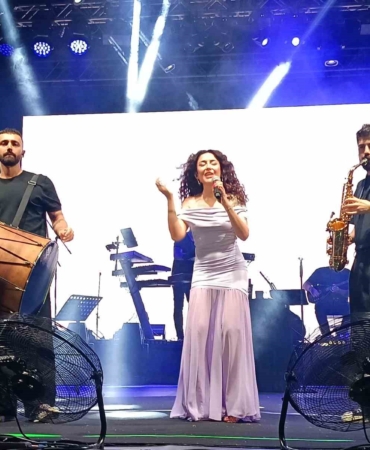 edirnede-665inci-tarihi-kirkpinar-yagli-gures-festivalinde-melek-mosso-sahne-aldi-a632dlqg.jpg