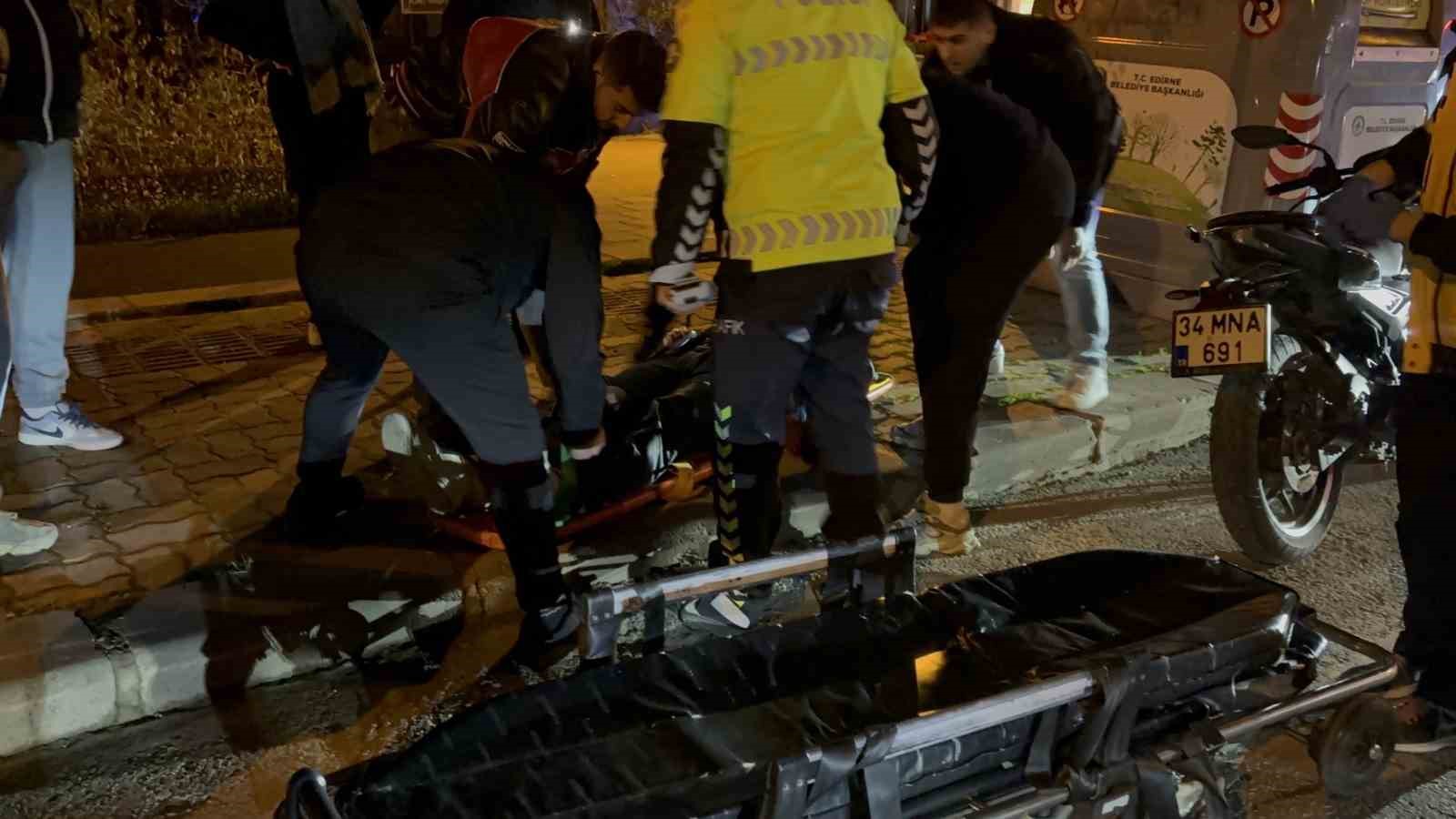edirnede alkollu motosiklet surucusu otomobille carpisti 1 yarali 1 Wq9tqKIb