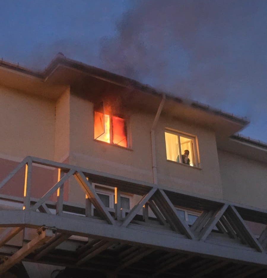 edirnede apartman dairesinde korkutan yangin 5 5kYcItNW