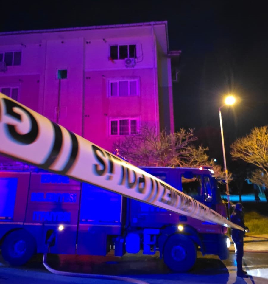 edirnede apartman dairesinde korkutan yangin 6 XttqApq7