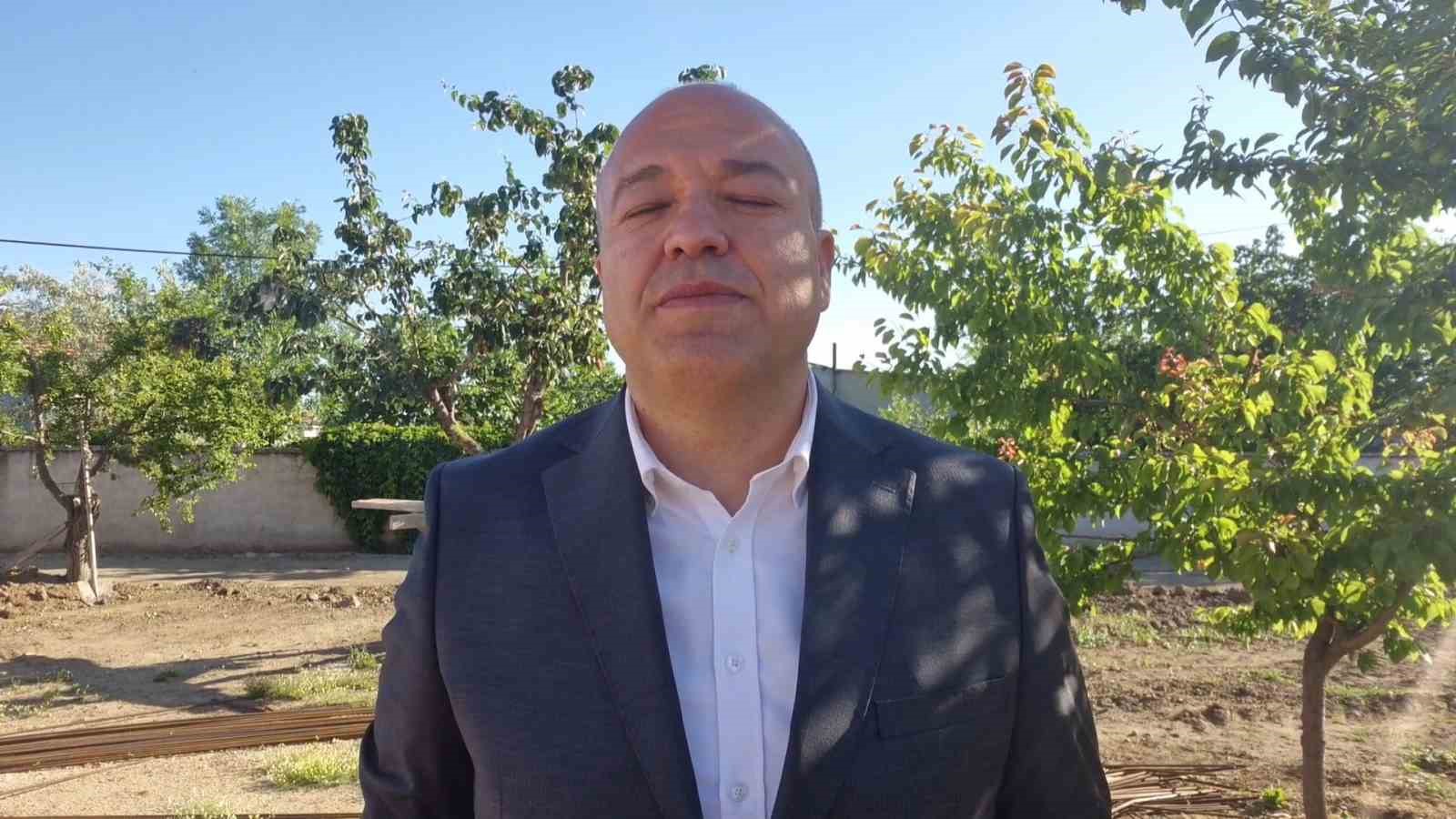 Edirne’de asırlık bayramlaşma geleneği yaşatıldı: Yüzlerce kişi aynı anda bayramlaştı 8 edirnede asirlik bayramlasma gelenegi yasatildi yuzlerce kisi ayni anda bayramlasti 4 1JbJV21V