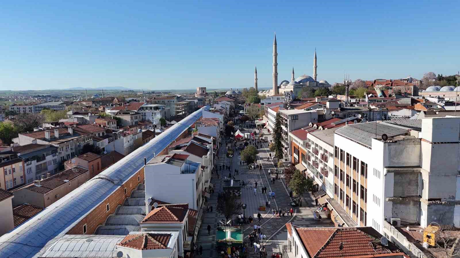 edirnede bahar yogunlugu yerli ve yabanci turist akini 2 8RVBUylV