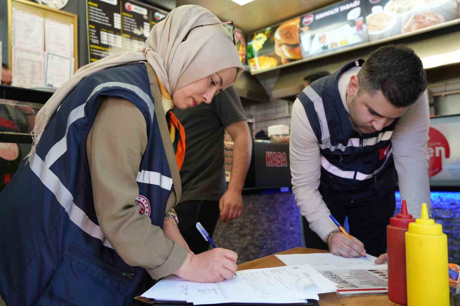 Edirne’de bayram öncesi fahiş fiyat ve etiket denetimi sıklaştı 9 edirnede bayram oncesi fahis fiyat ve etiket denetimi siklasti 5 tj9rTZzi