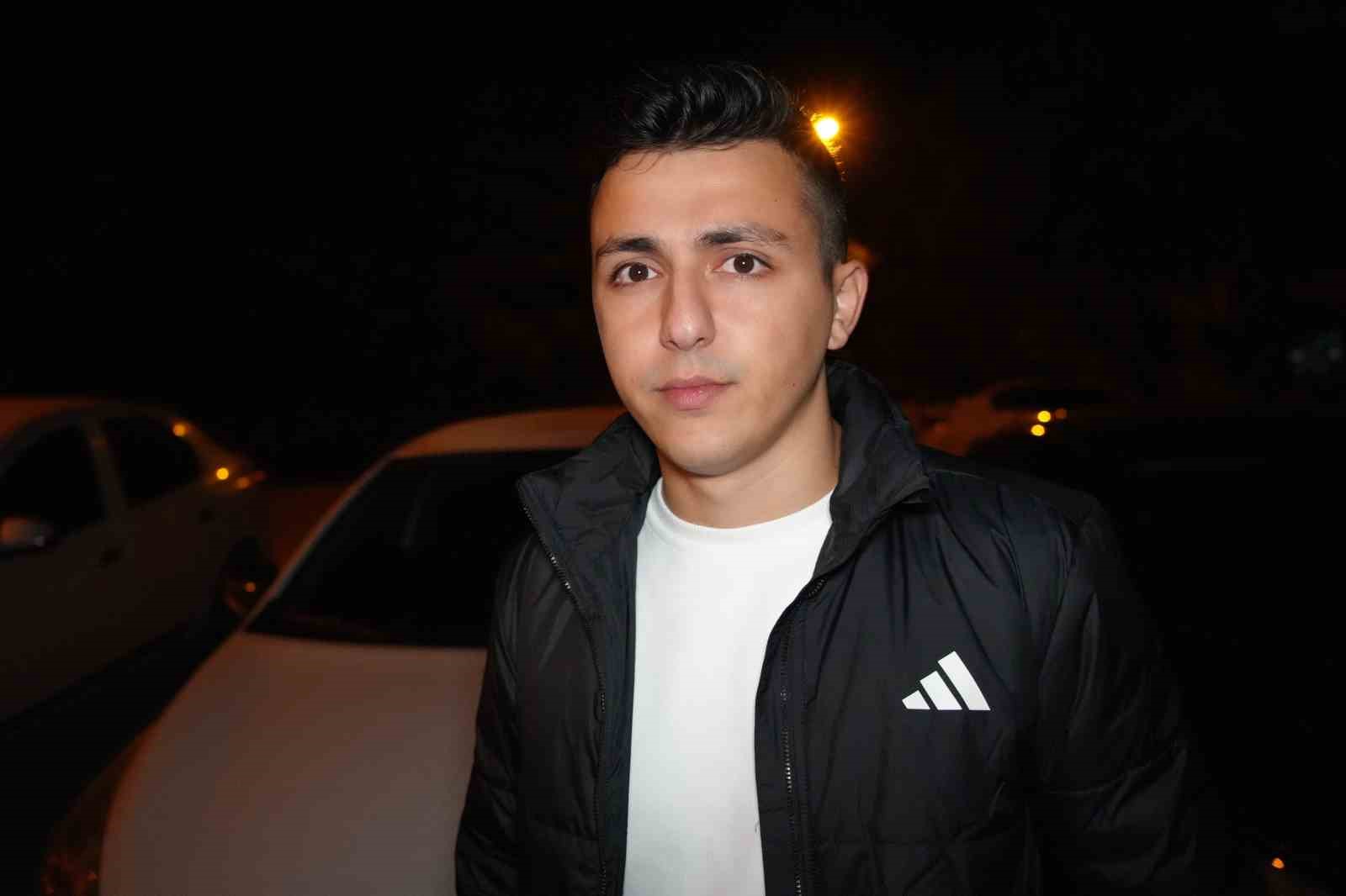 edirnede bozuk yollar suruculeri magdur ediyor 0 Qy561FRc