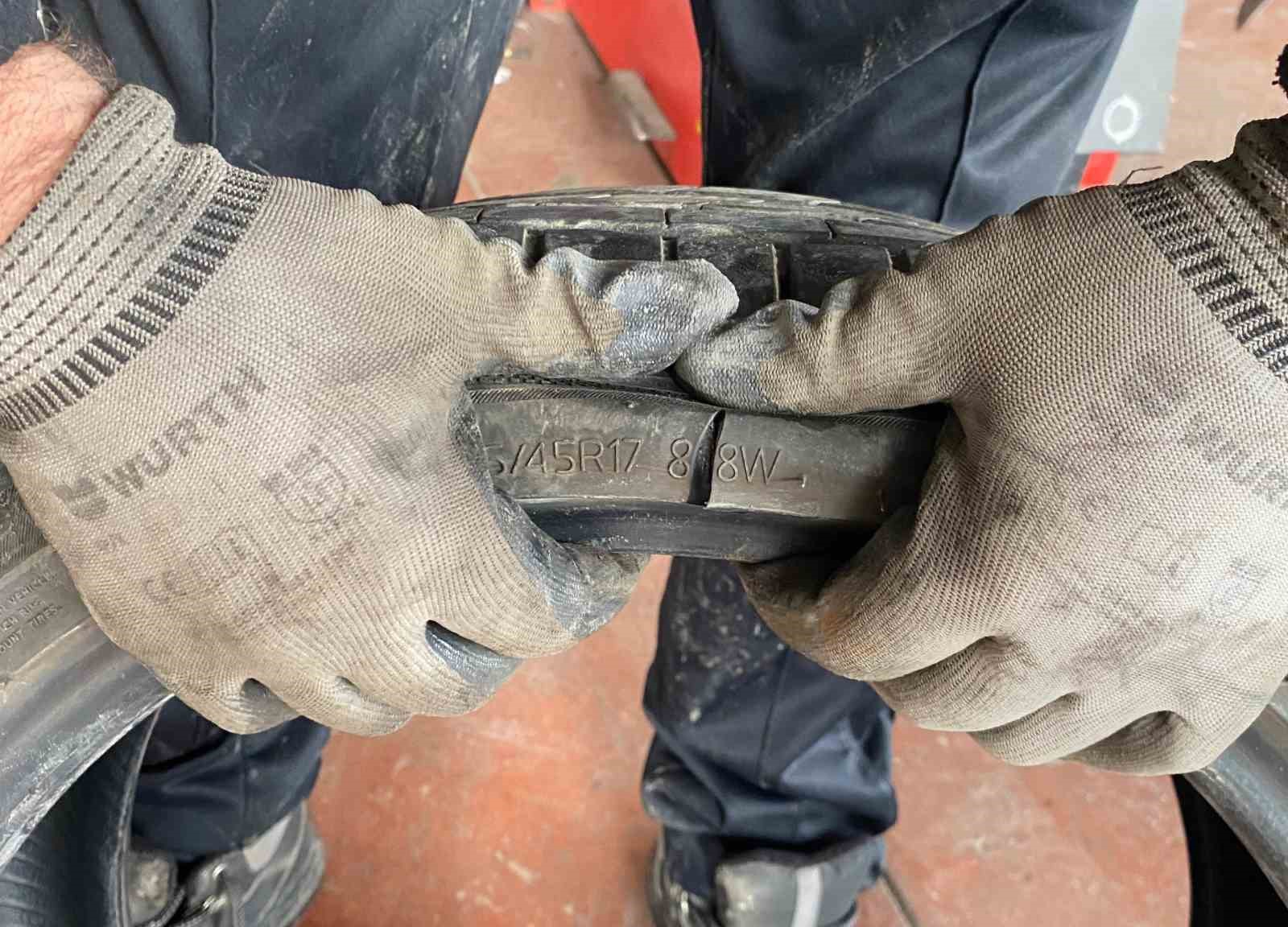 edirnede bozuk yollar suruculeri magdur ediyor 1 MEsb3h5V