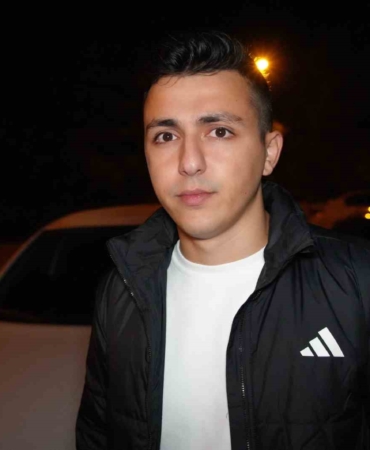 edirnede-bozuk-yollar-suruculeri-magdur-ediyor-HrxqL2xp.jpg