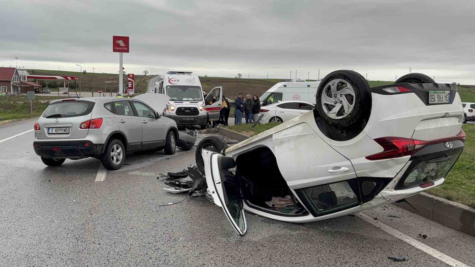 edirnede carpisan aracin defalarca takla attigi kaza kamerada 2 3hSX1OTC