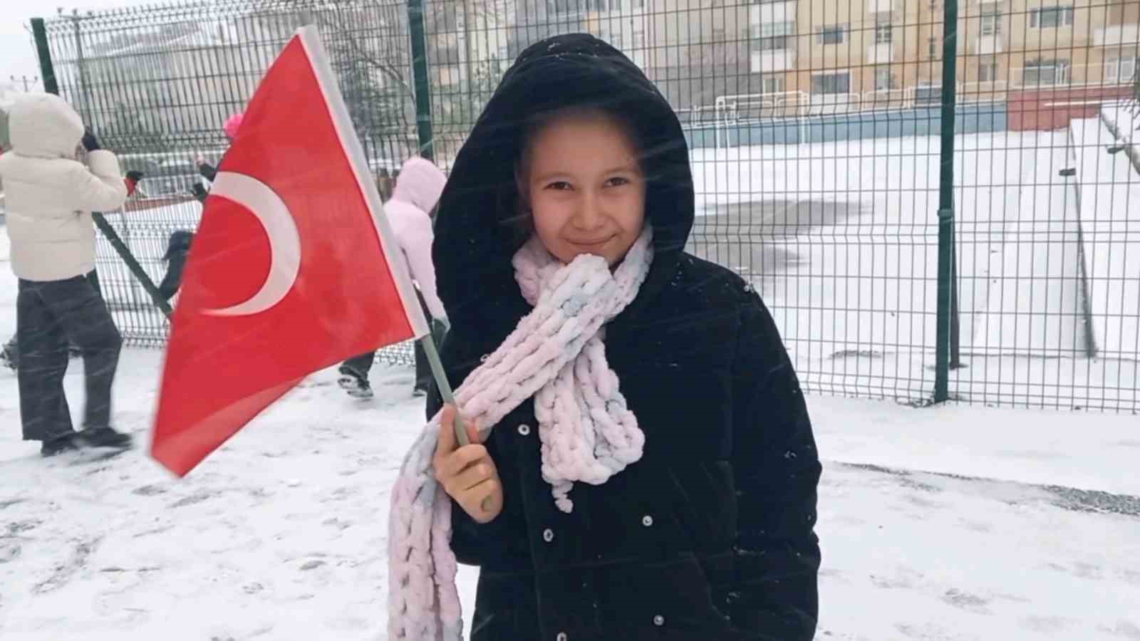 edirnede cocuklarin kar sevinci 3