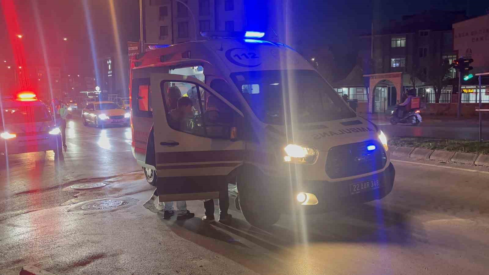 edirnede devrilen motosikletteki genc kiz yaralandi 1 syGfVj6N