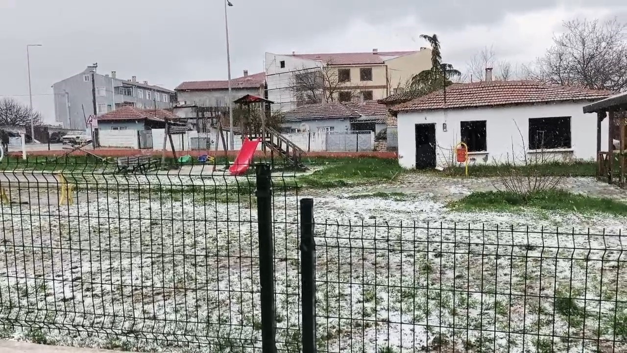 edirnede dolu yagisi 0 U2eYzUXR