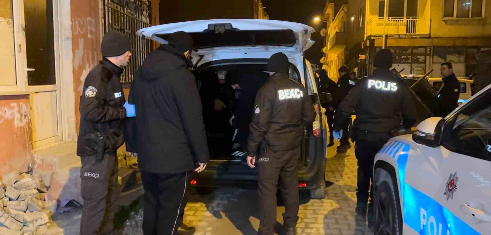 edirnede evde 18 duzensiz gocmen yakalandi 0